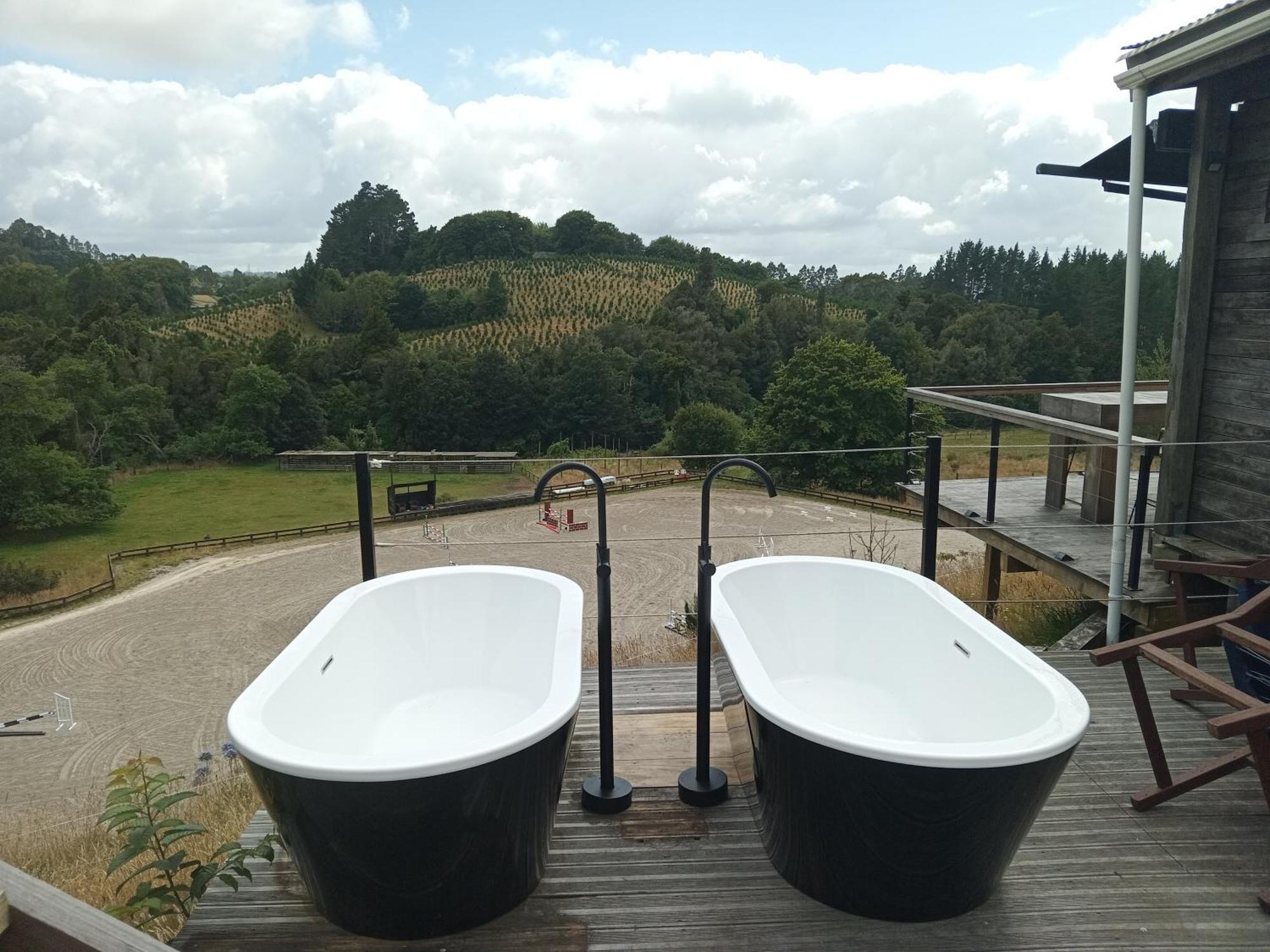 Oakridge Glamping Hotel Rotorua Bagian luar foto